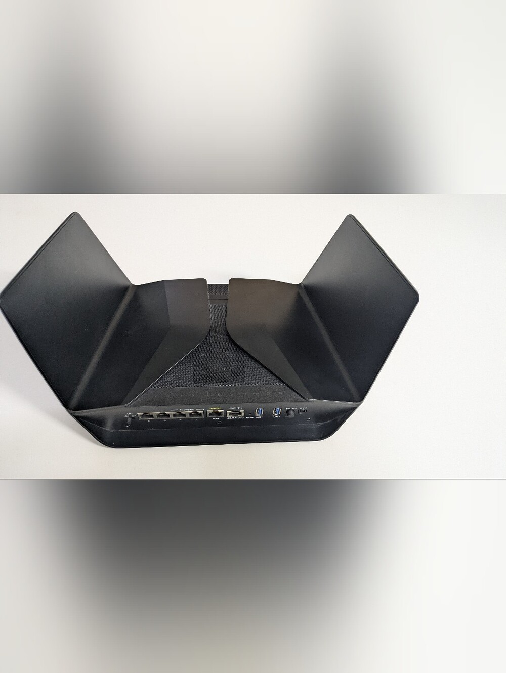 Netgear Nighthawk AX12 Dual-Band 12-Stream Wi-Fi Router RAX120